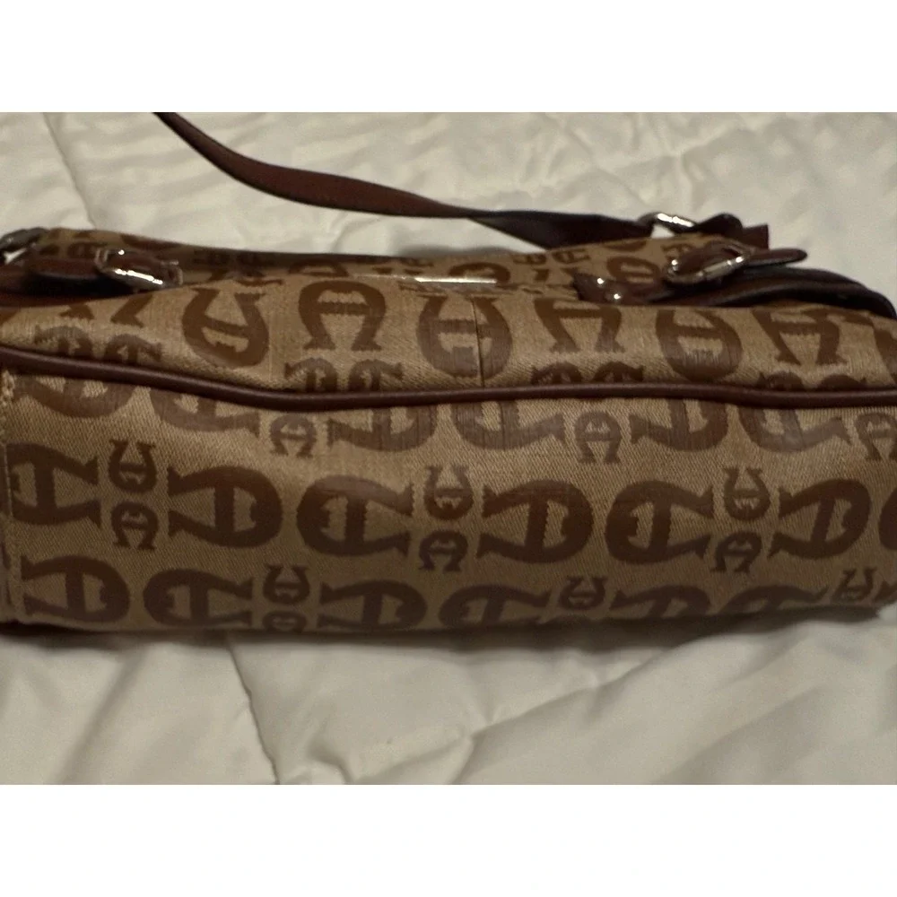 Vintage Y2K  Etienne Aigner  Leather Traditional Logo Buckle Hobo Monogram Purse